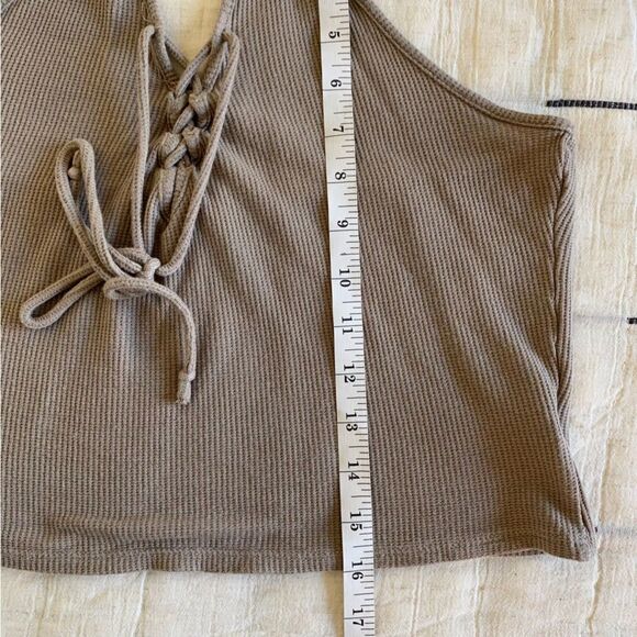 Kendall Kylie V-Neck Grey Ribbed Halter Tank Top Sleeveless Size Medium - Picture 7 of 7